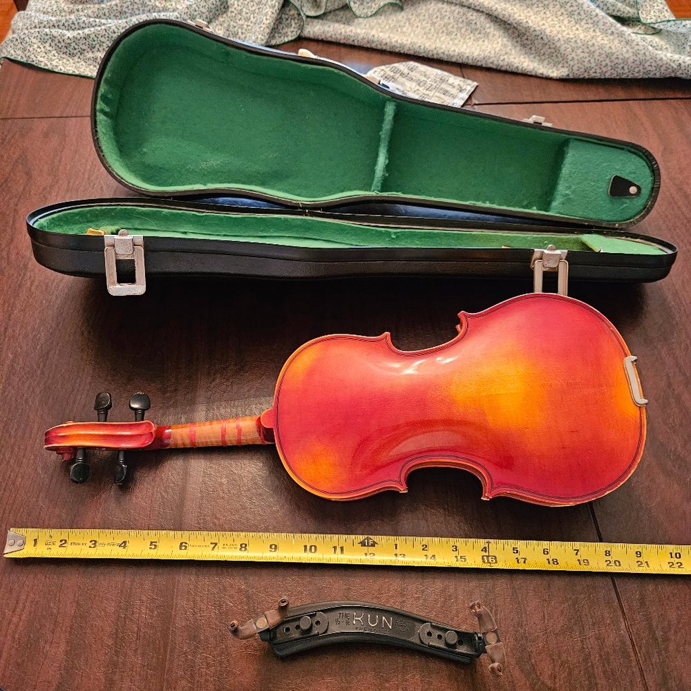 Violin - Picture 2 of 2
